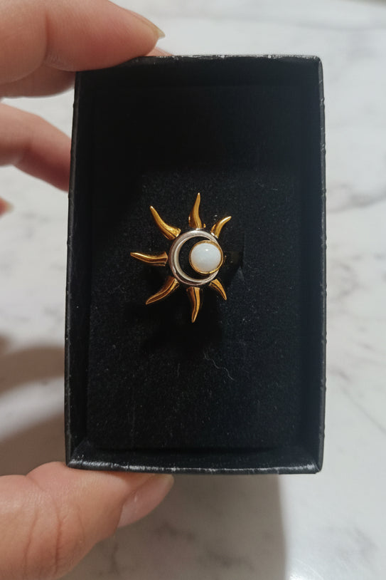 Anillo sol radiante
