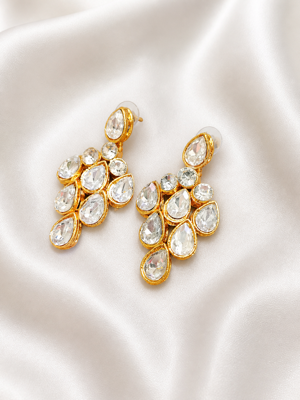 Pendientes artesanos gota dorada
